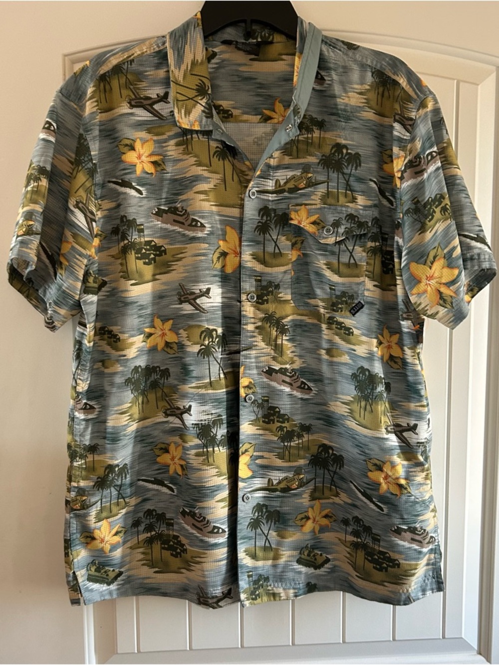 Men's 5.11 tactical Tropical Short-Sleeve snap Shirt - SZ XL Blue & Yellow C15
